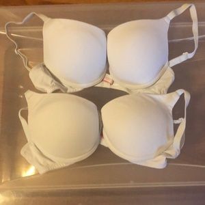 2 Victoria’s Secret Push Up Bra’s 34B